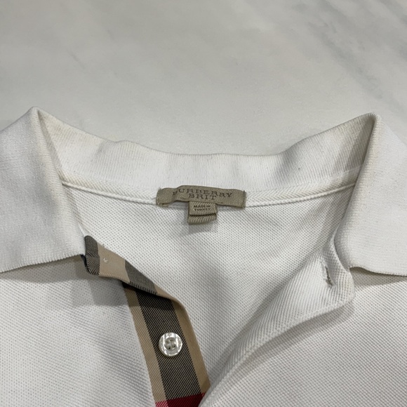 Authentic Burberry polo. Size medium - Picture 3 of 6